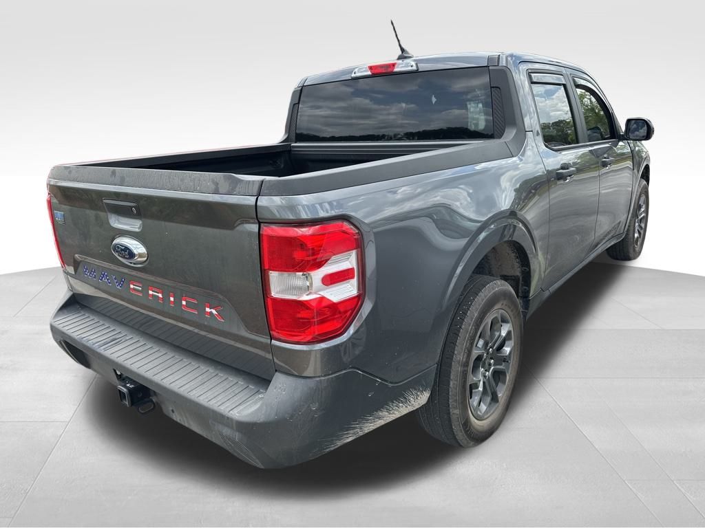 2024 Gray Metallic Ford Maverick XLT FWD Truck