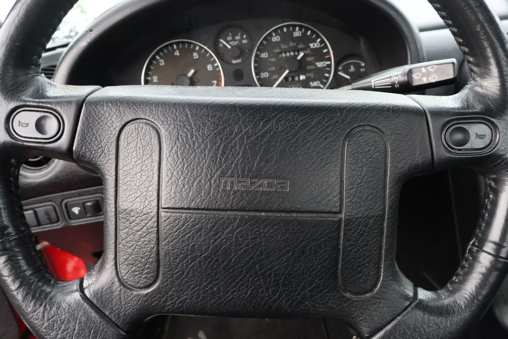 1990 Mazda MX-5 Miata Base 19