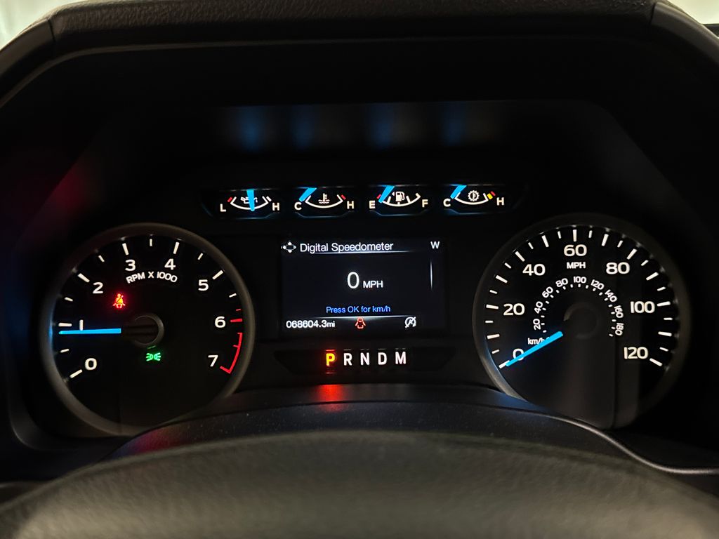 Used 2017 Gray Ford XLT image 20