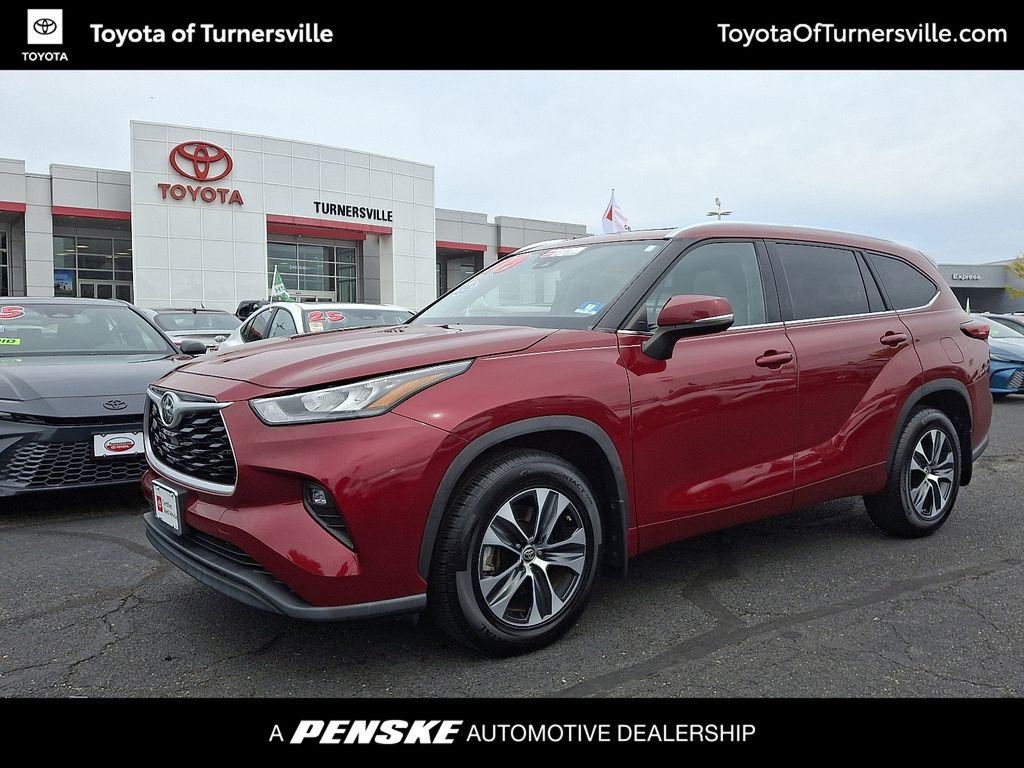 Thumbnail: 2020 Toyota Highlander - 1