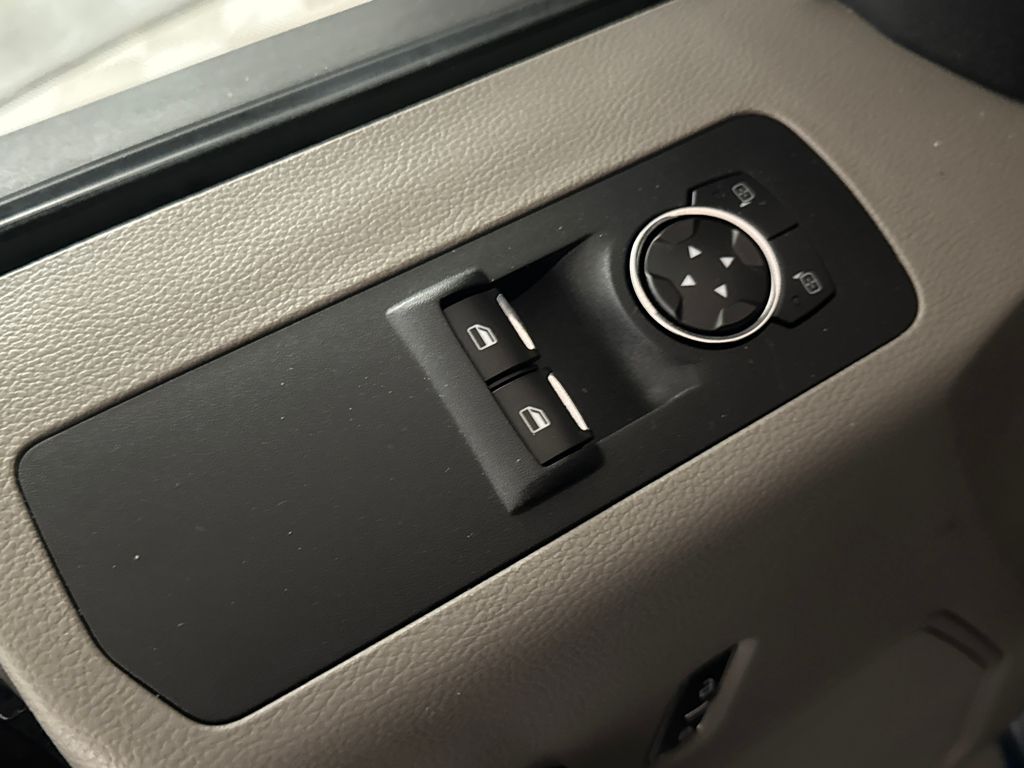 Used 2015 Blue Ford XLT image 17
