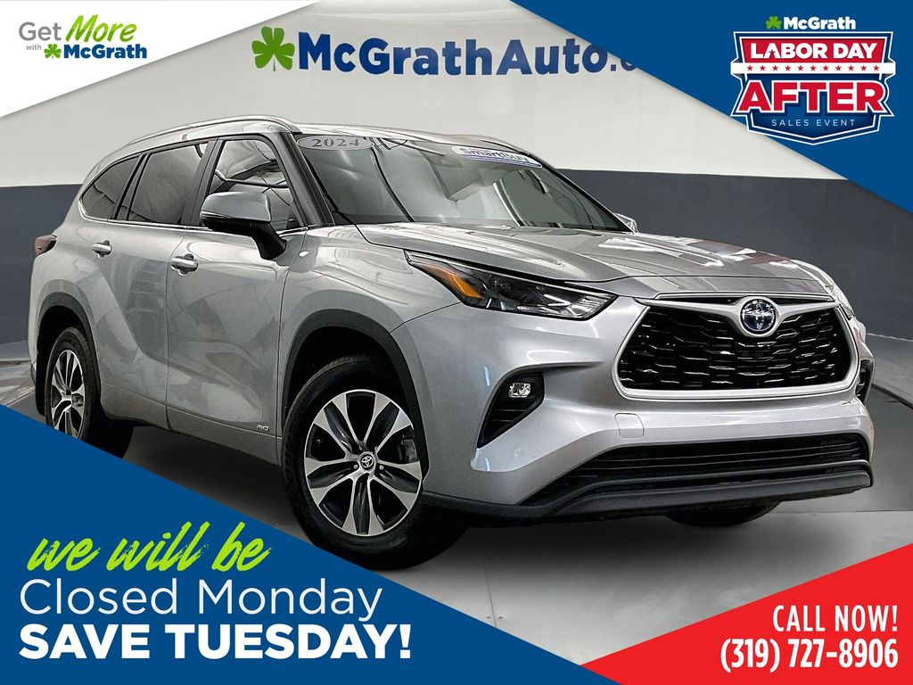 Celestial Silver Metallic 2024 Toyota Highlander Hybrid SUV / Crossover All-Wheel Drive Continuously Variable Transmission