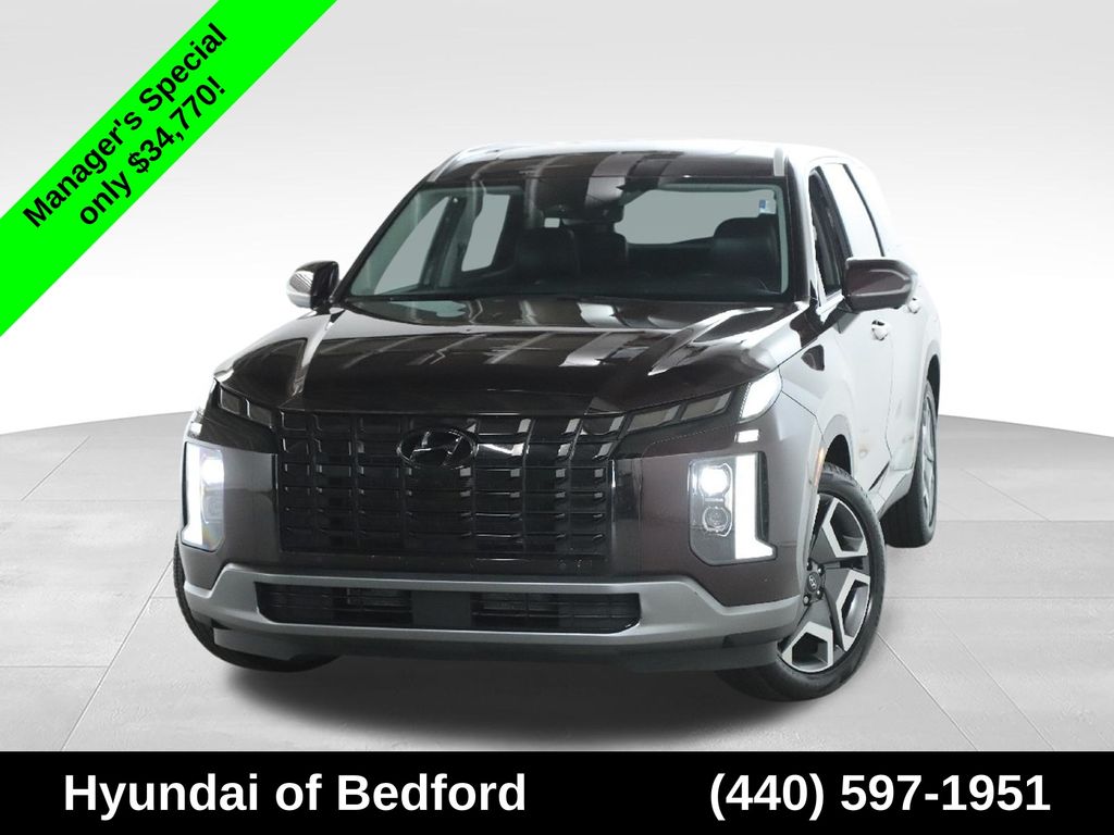 2023 Hyundai Palisade Limited - Image 2