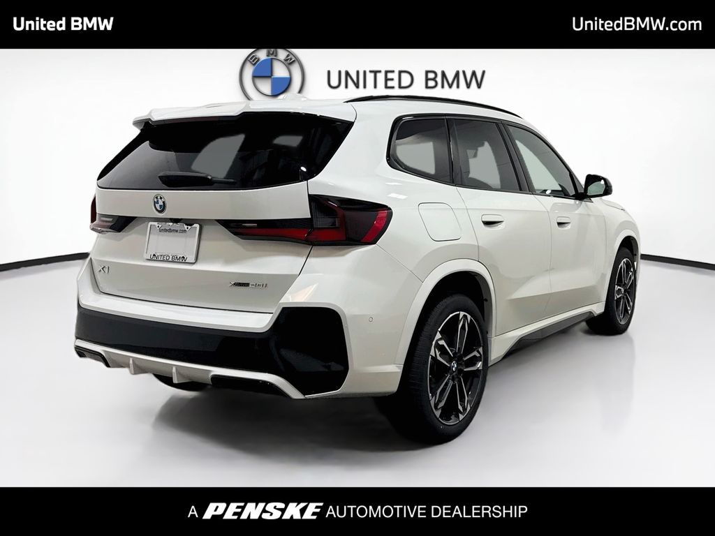Thumbnail: 2027 BMW X1 - 5