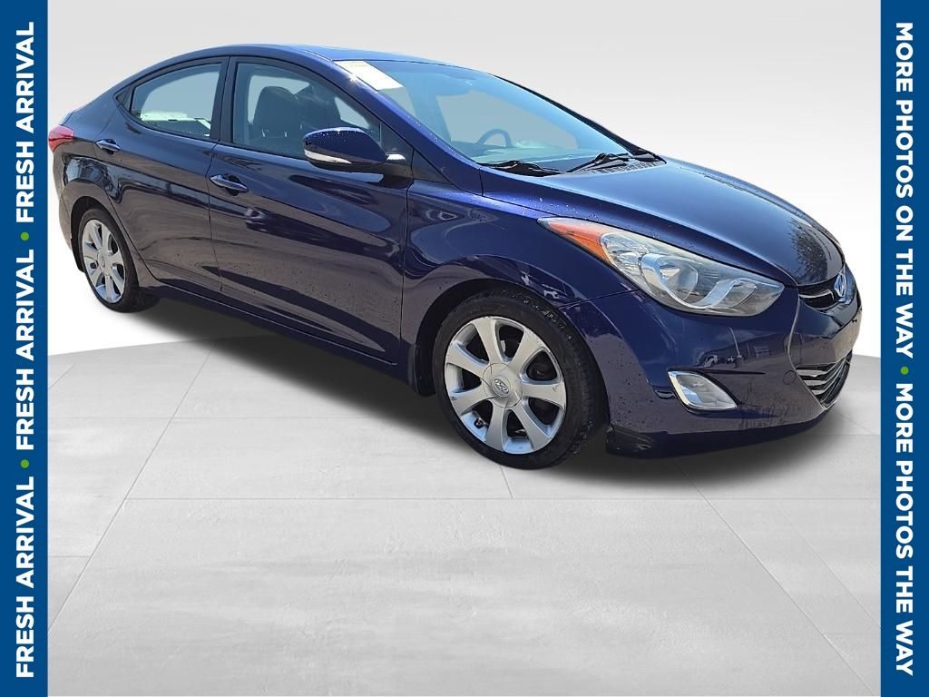 Blue 2013 Hyundai Elantra Sedan Front-Wheel Drive 6-Speed Automatic Overdrive