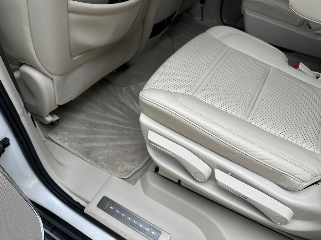 Used Car 2025 Cadillac Escalade  Sport Platinum For Sale Under $120,000 In Austin, Texas