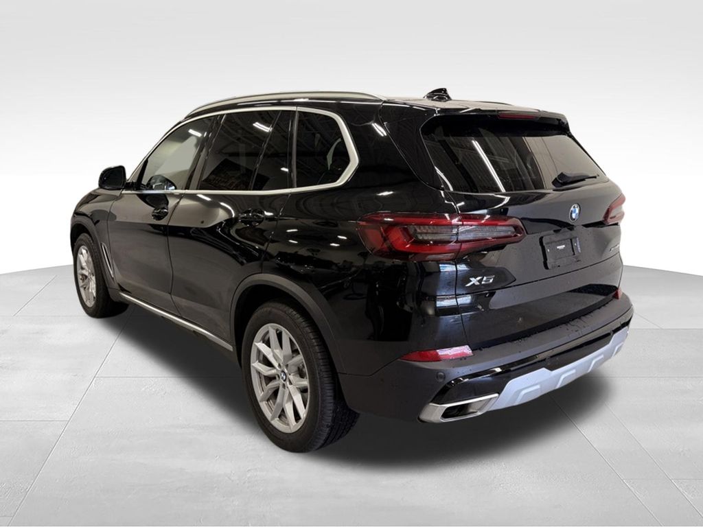 Thumbnail: 2022 BMW X5 - 3
