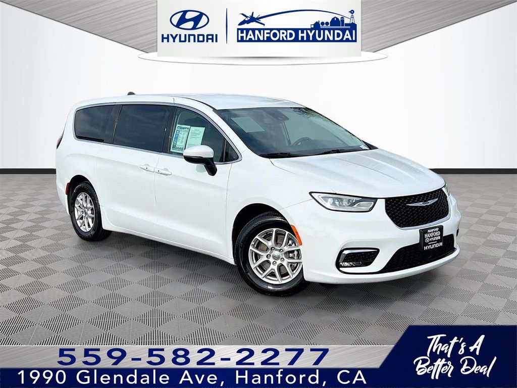 2023 Chrysler Pacifica Touring L FWD