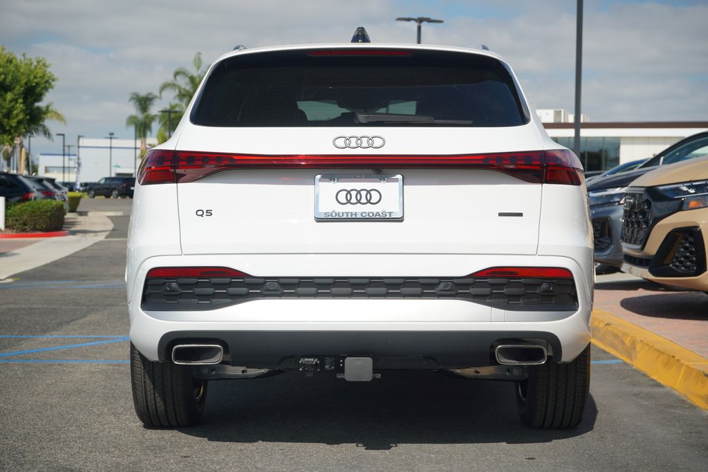 Thumbnail: 2025 Audi Q5 - 4