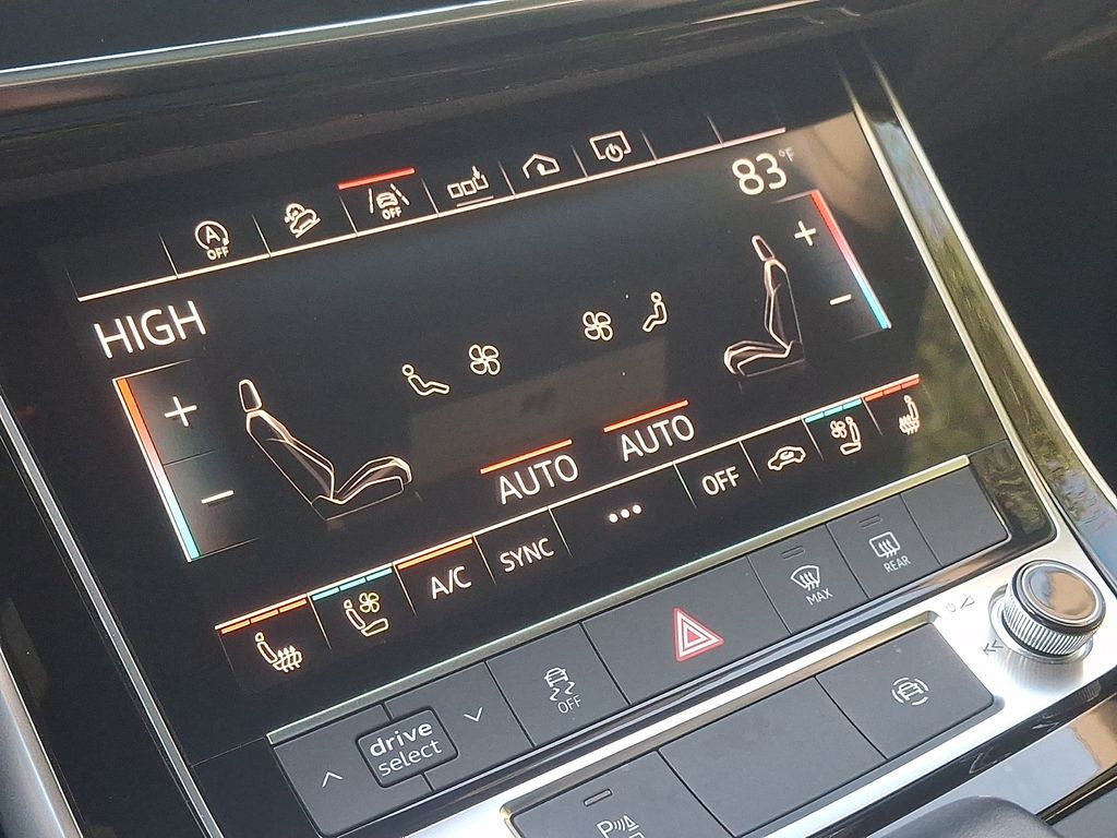 Thumbnail: 2019 Audi Q8 - 16