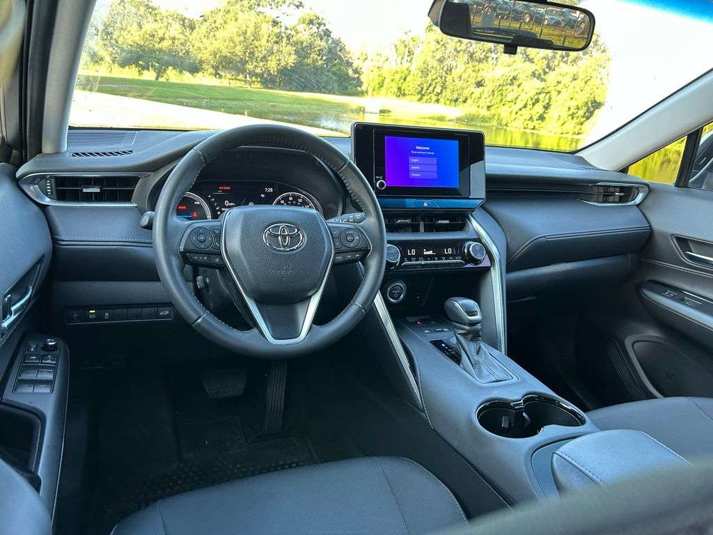 Thumbnail: 2024 Toyota Venza - 12