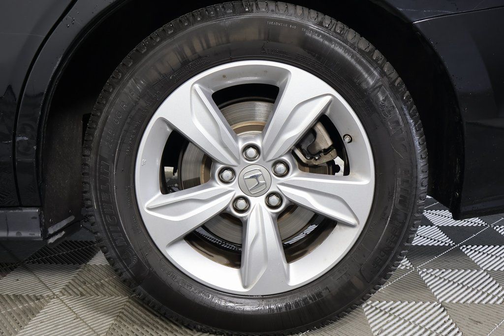 Thumbnail: 2019 Honda Odyssey - 15