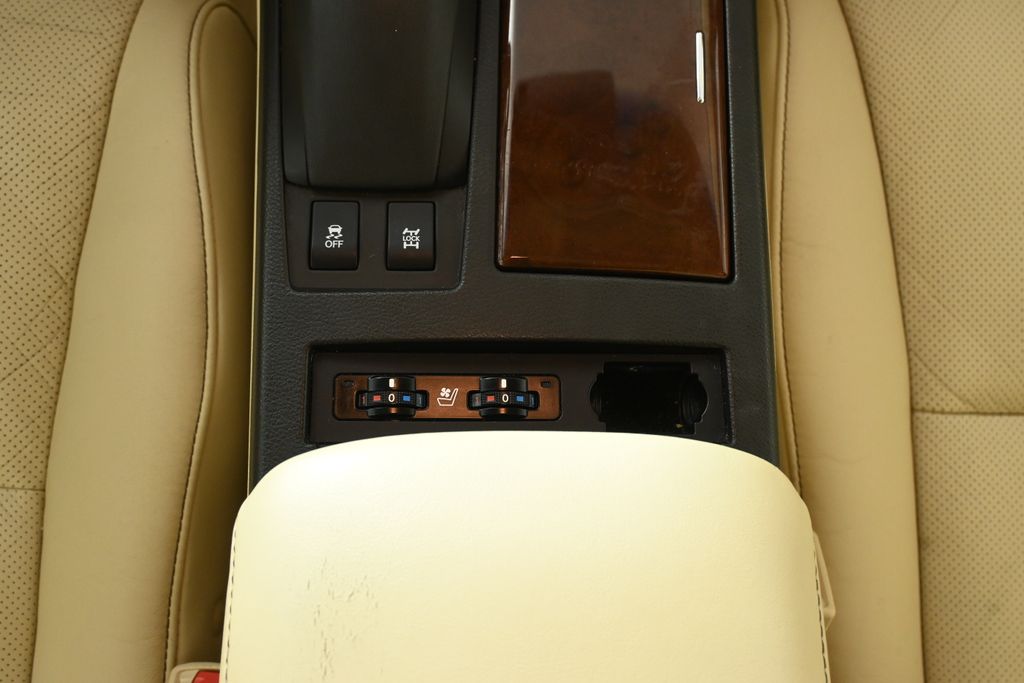 Thumbnail: 2015 Lexus RX - 25