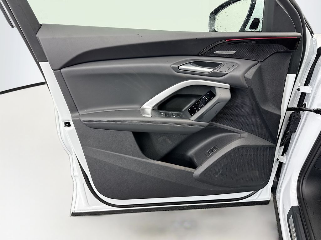 Thumbnail: 2025 Audi Q5 - 23