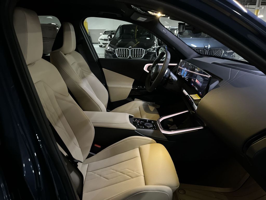 Thumbnail: 2026 BMW X3 - 24