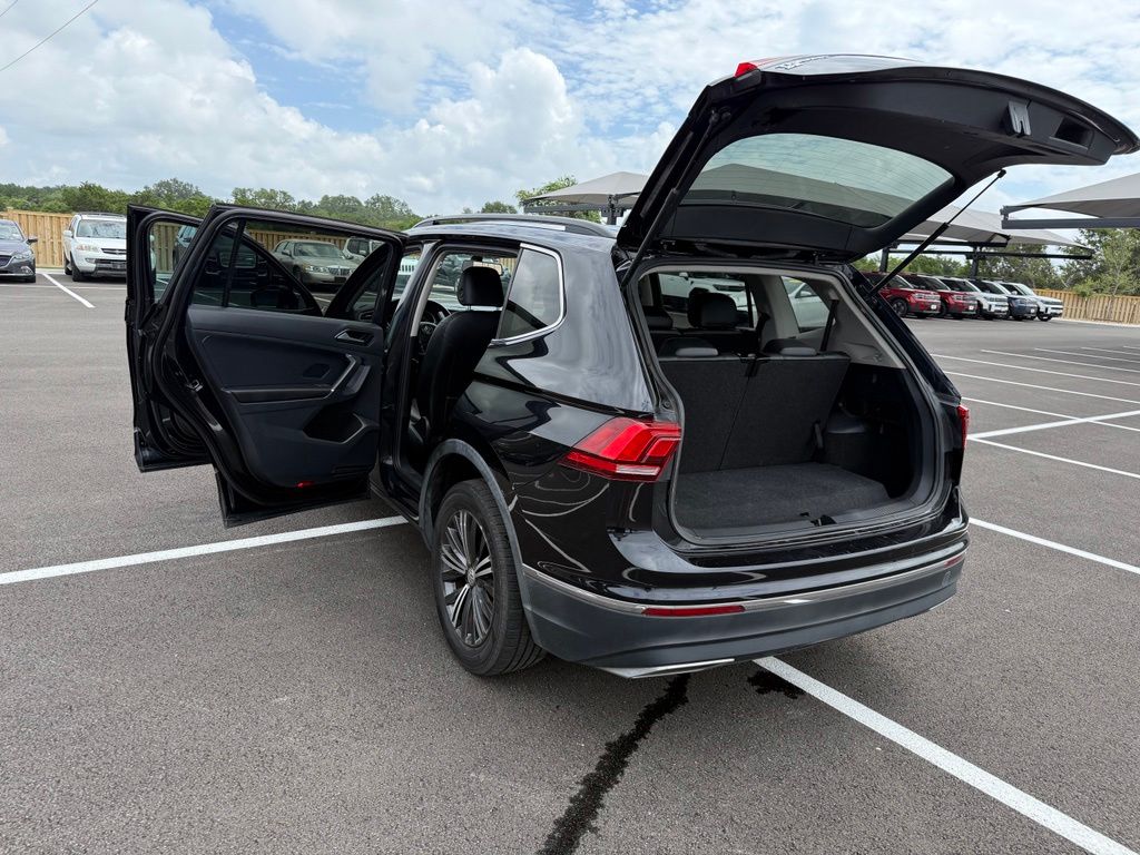 Thumbnail: 2018 Volkswagen Tiguan - 25