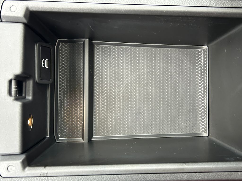 Thumbnail: 2025 BMW 4 Series - 29