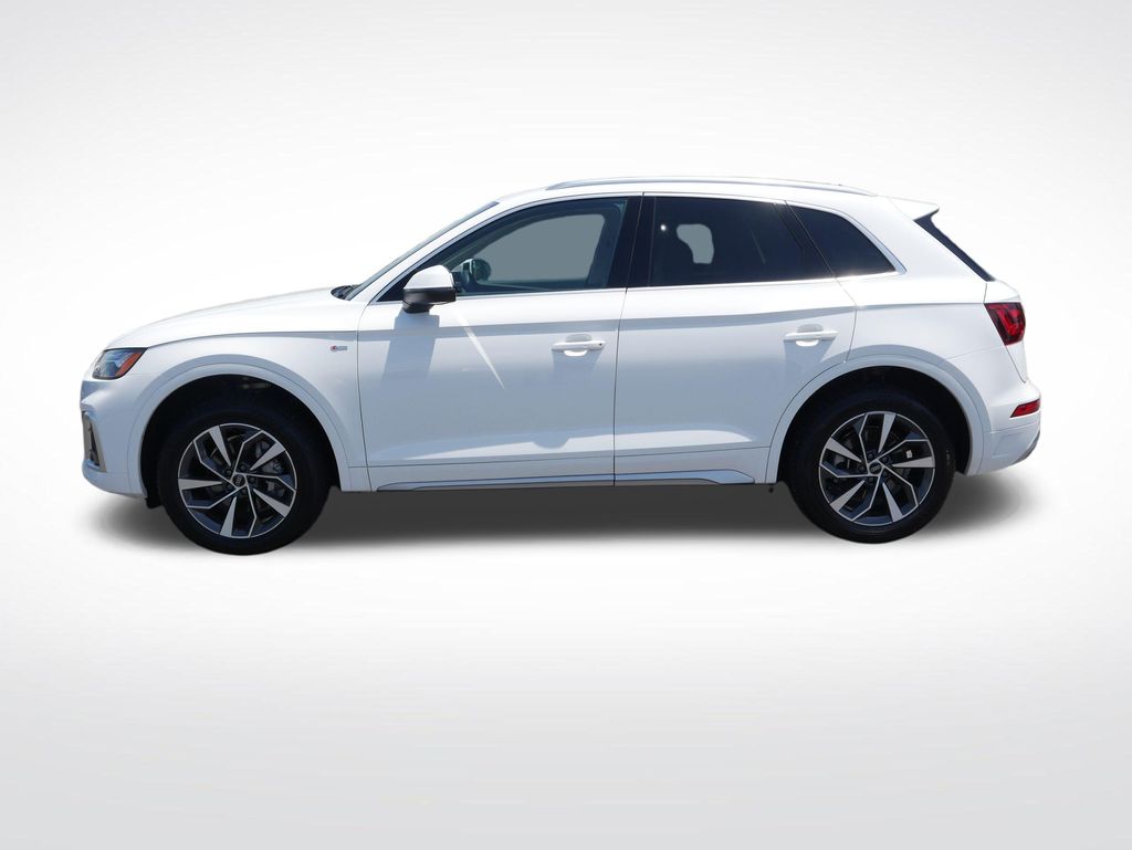 Thumbnail: 2022 Audi Q5 - 2