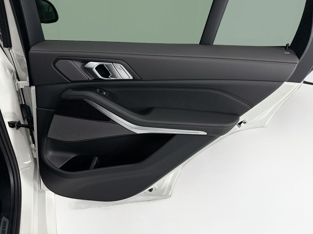 Thumbnail: 2026 BMW X5 - 26