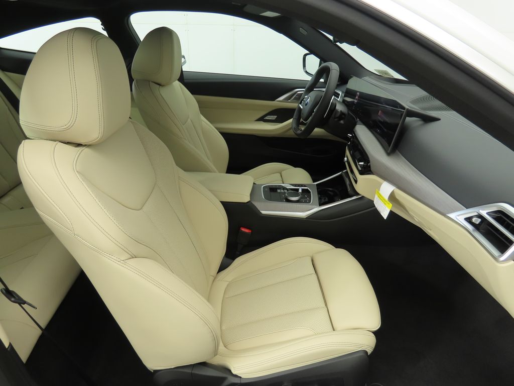 Thumbnail: 2026 BMW 4 Series - 21