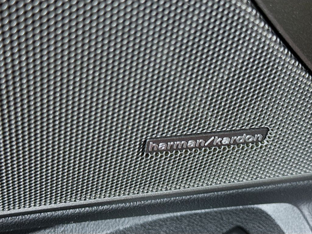 Thumbnail: 2023 BMW 3 Series - 19