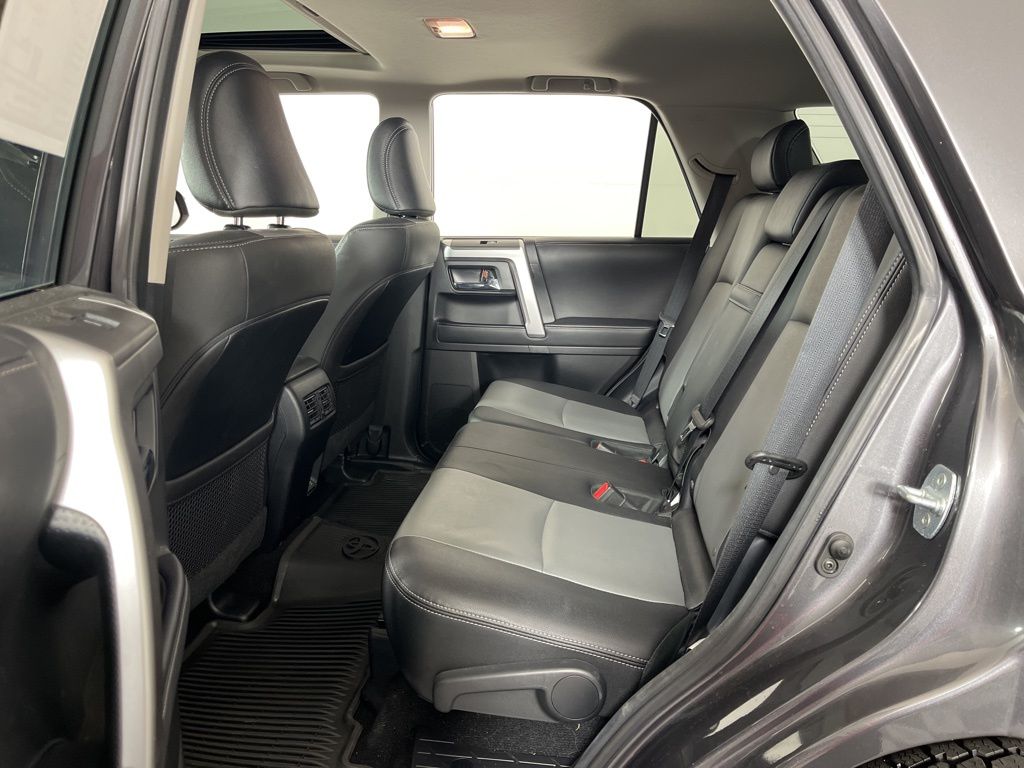 Thumbnail: 2020 Toyota 4Runner - 24