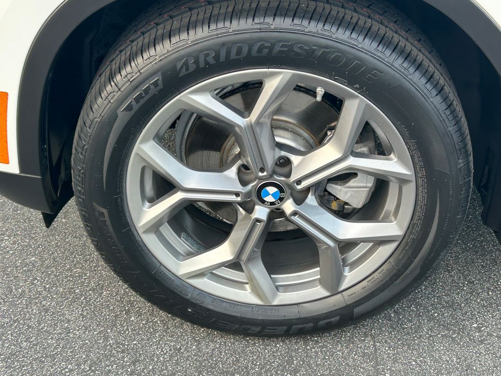 Thumbnail: 2023 BMW X3 - 9