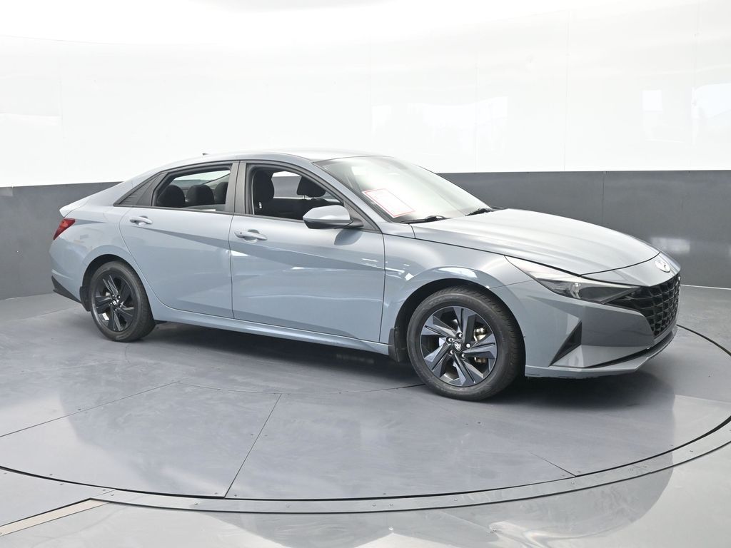 Used 2022 Electric Shadow Hyundai Blue image 8