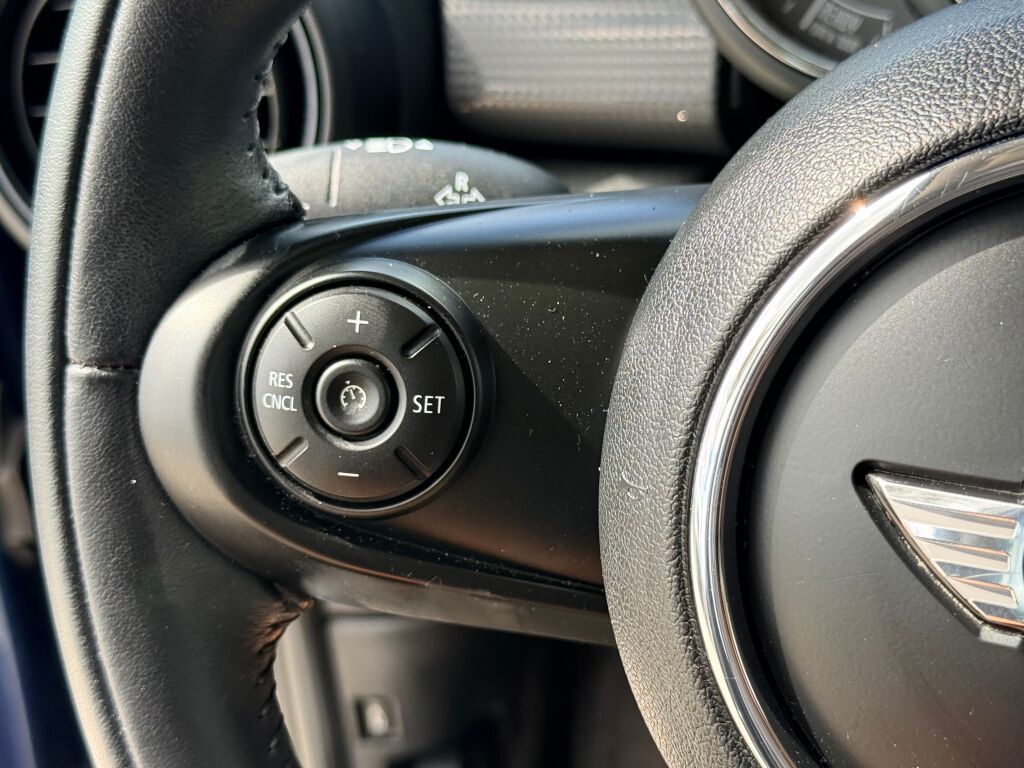 Thumbnail: 2017 MINI Cooper - 28