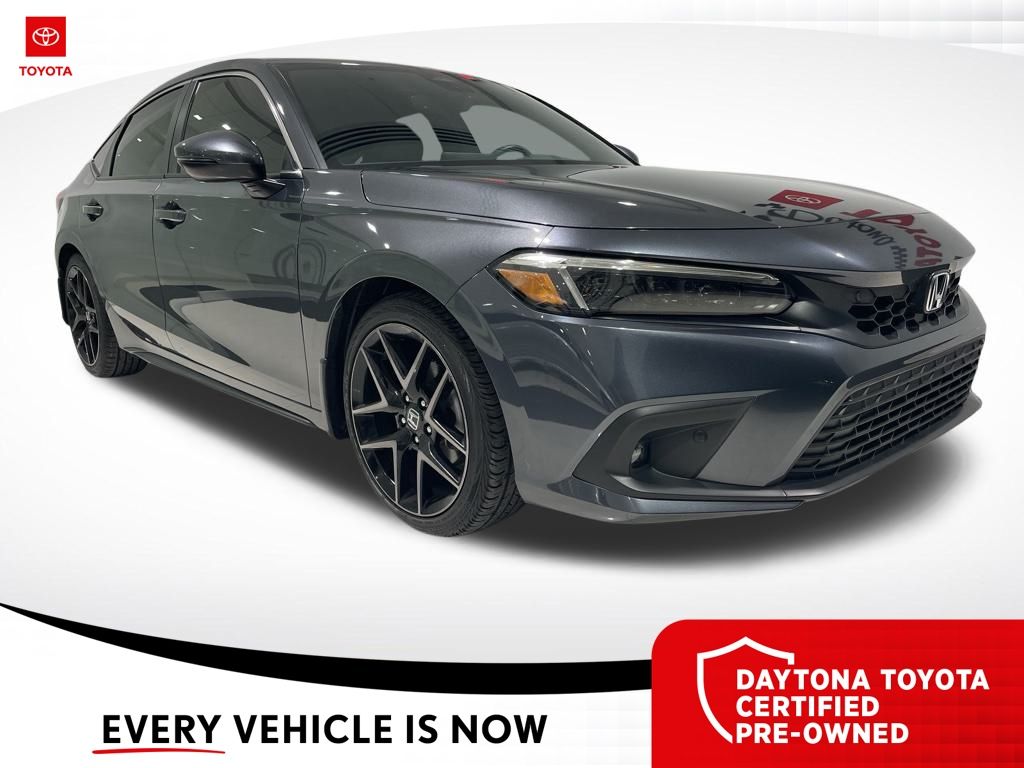 2024 Honda Civic Hatchback Sport Touring's photo