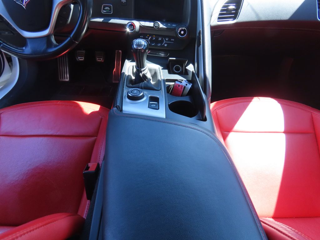 Thumbnail: 2014 Chevrolet Corvette - 9