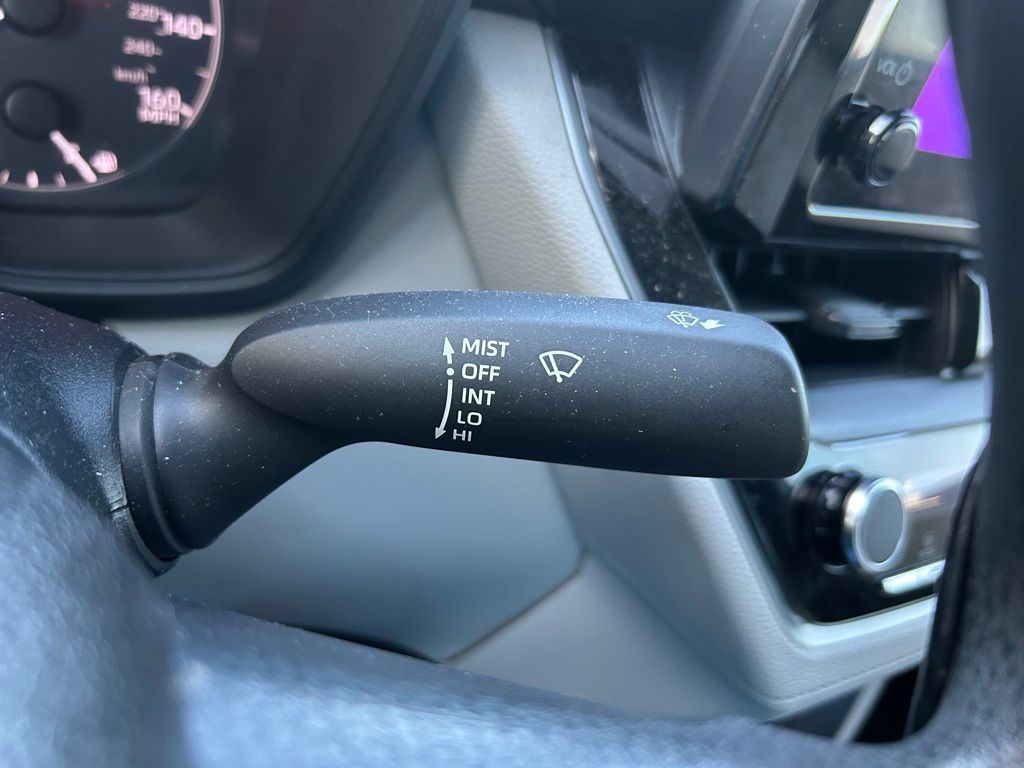 Thumbnail: 2023 Toyota Corolla Cross - 20