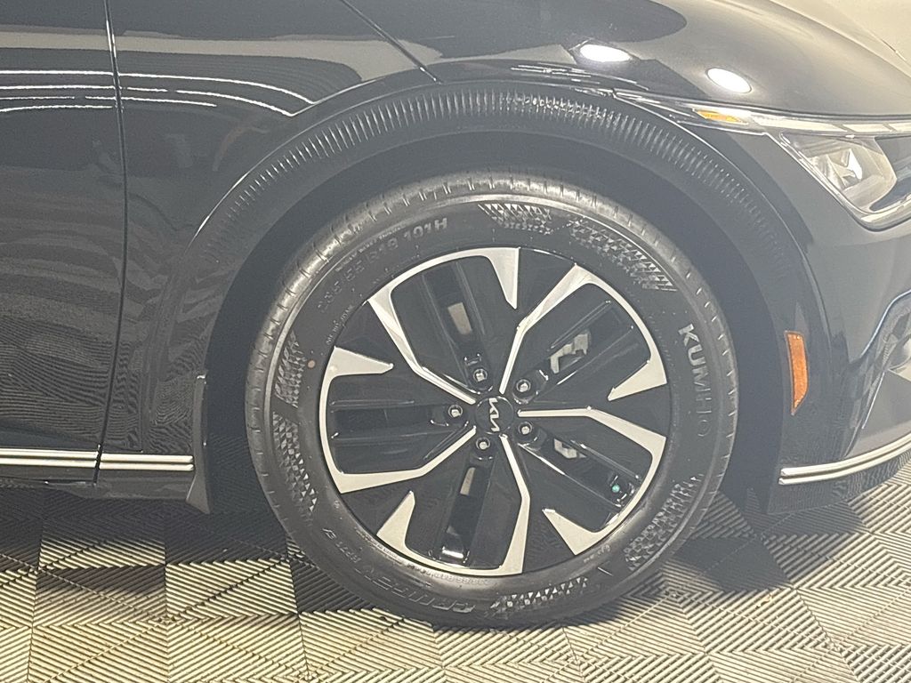 2024 Kia EV6 Wind