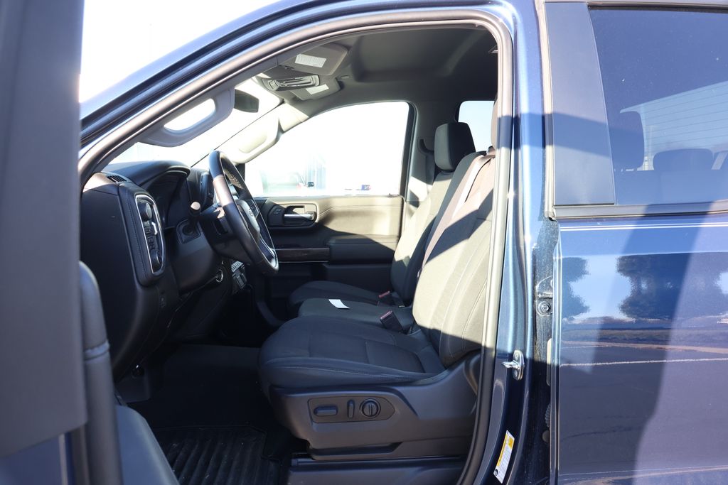 Thumbnail: 2022 Chevrolet Silverado 1500 - 14