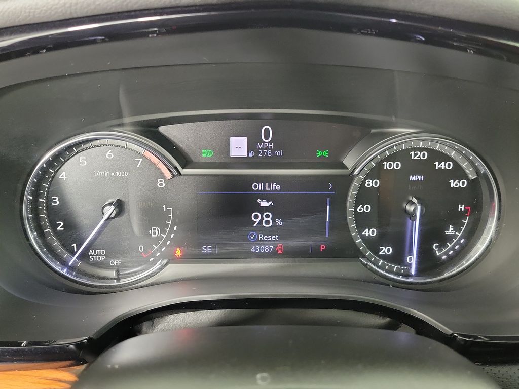 2020 Cadillac XT5 Premium Luxury White at Tom Peacock Cadillac