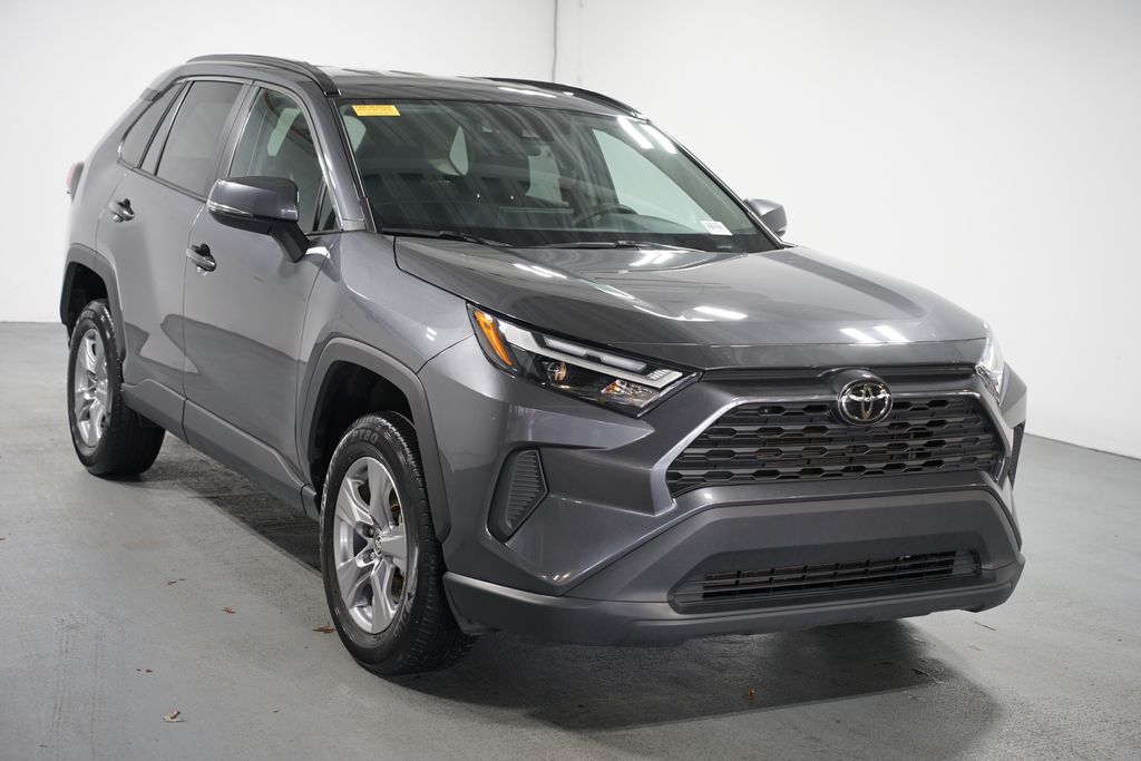 Thumbnail: 2025 Toyota RAV4 - 3