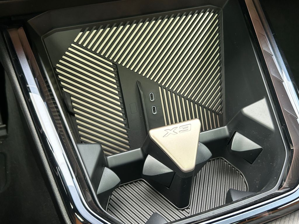 Thumbnail: 2025 BMW X3 - 28