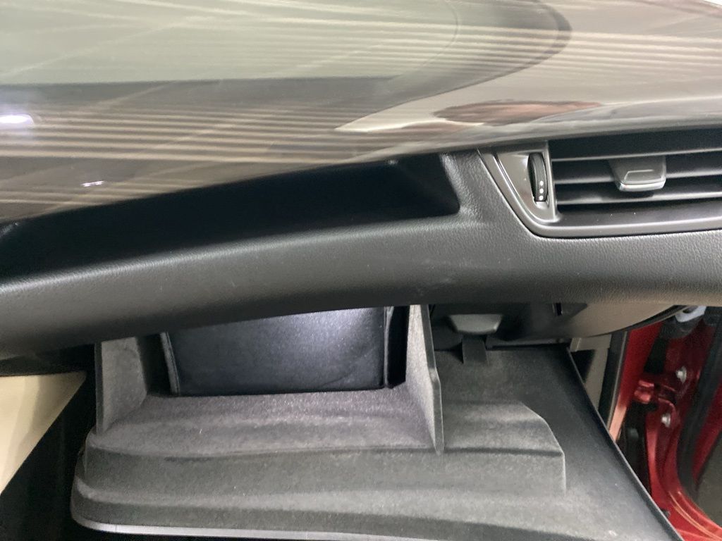 2020 Buick Envision Essence photo