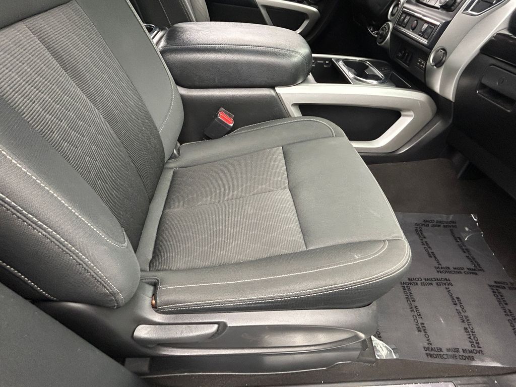 Used 2019 Magnetic Black Metallic Nissan SV image 31