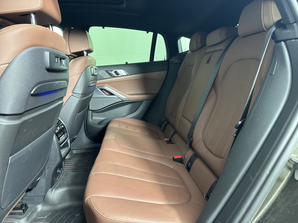 2020 BMW X6 M50i 15