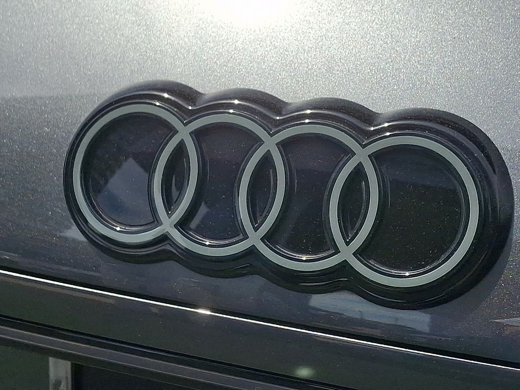 Thumbnail: 2026 Audi Q3 - 30