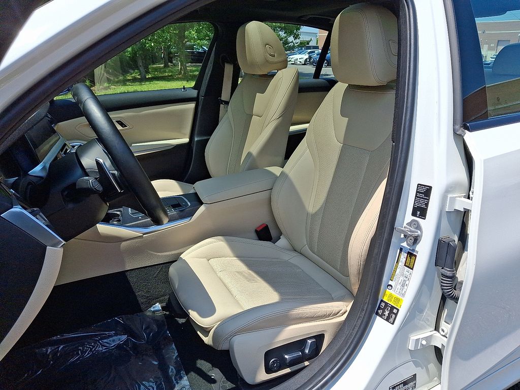 2022 BMW 3 Series 330i xDrive 13