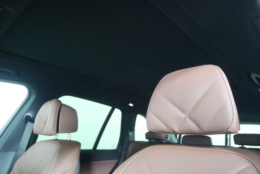 Thumbnail: 2026 BMW X5 - 12