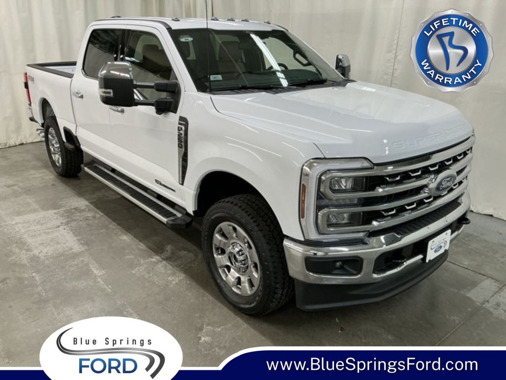 Oxford White 2026 Ford F-250 Super Duty Pickup Truck Four-Wheel Drive Automatic