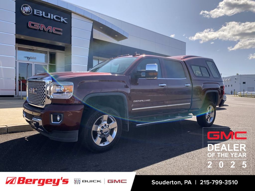 2016 GMC Sierra 2500HD Denali Crew Cab SB 4WD