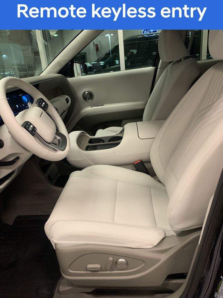 New 2026 Blue Hyundai SEL image 4