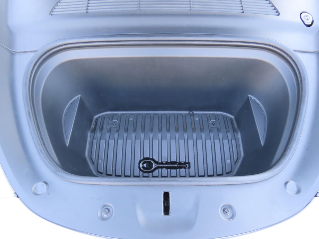 Thumbnail: 2021 Tesla Model Y - 12