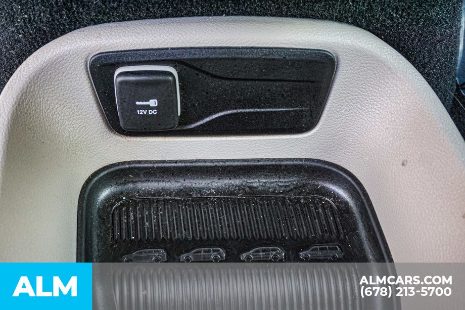 2024 Chrysler Pacifica Touring L photo 44