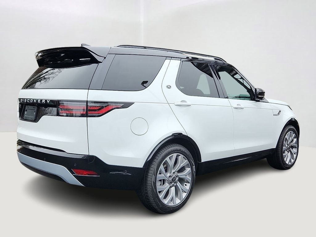 Thumbnail: 2026 Land Rover Discovery - 3