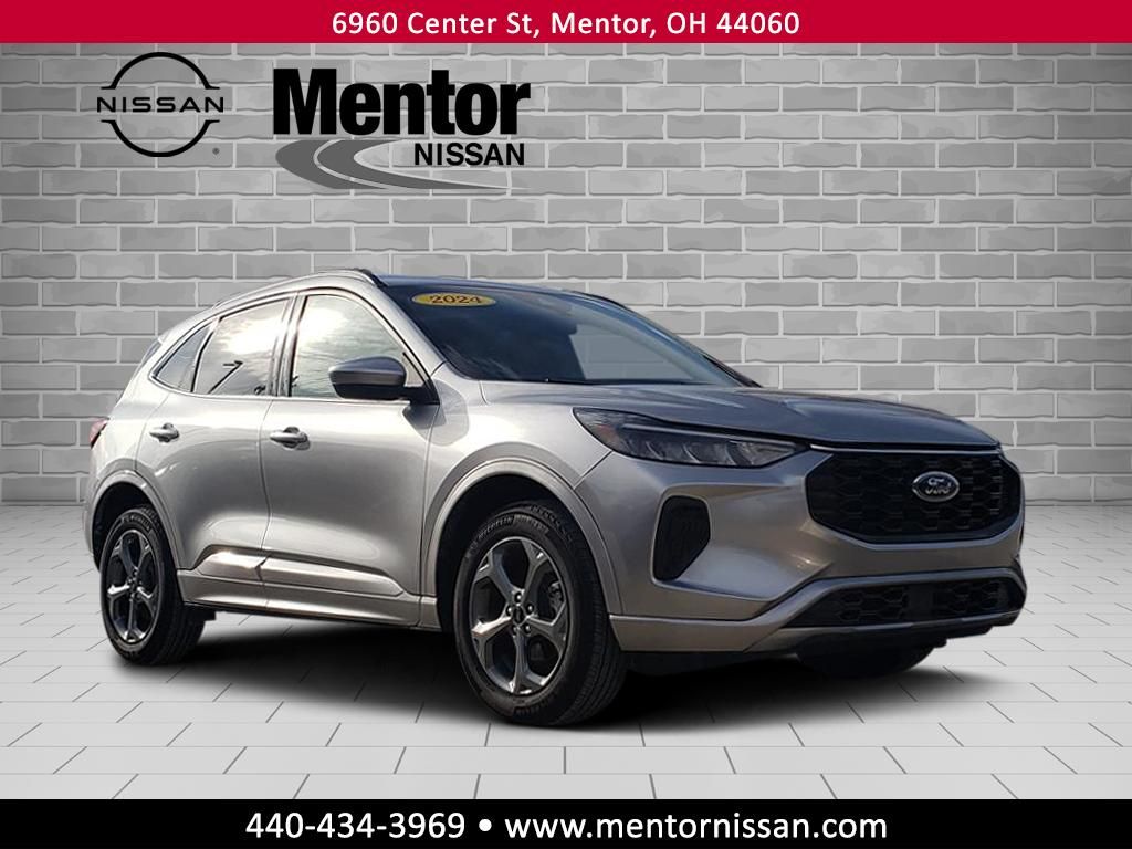 Iconic Silver Metallic 2024 Ford Escape ST-Line AWD SUV / Crossover All-Wheel Drive 8-Speed Automatic